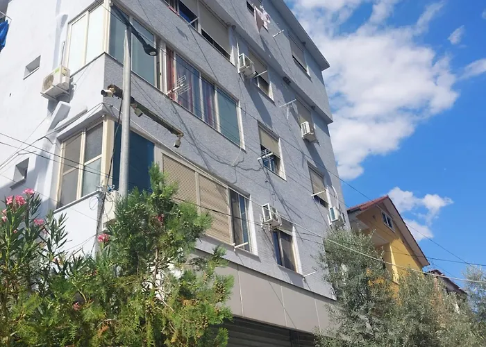 Lovely Apt.1-7