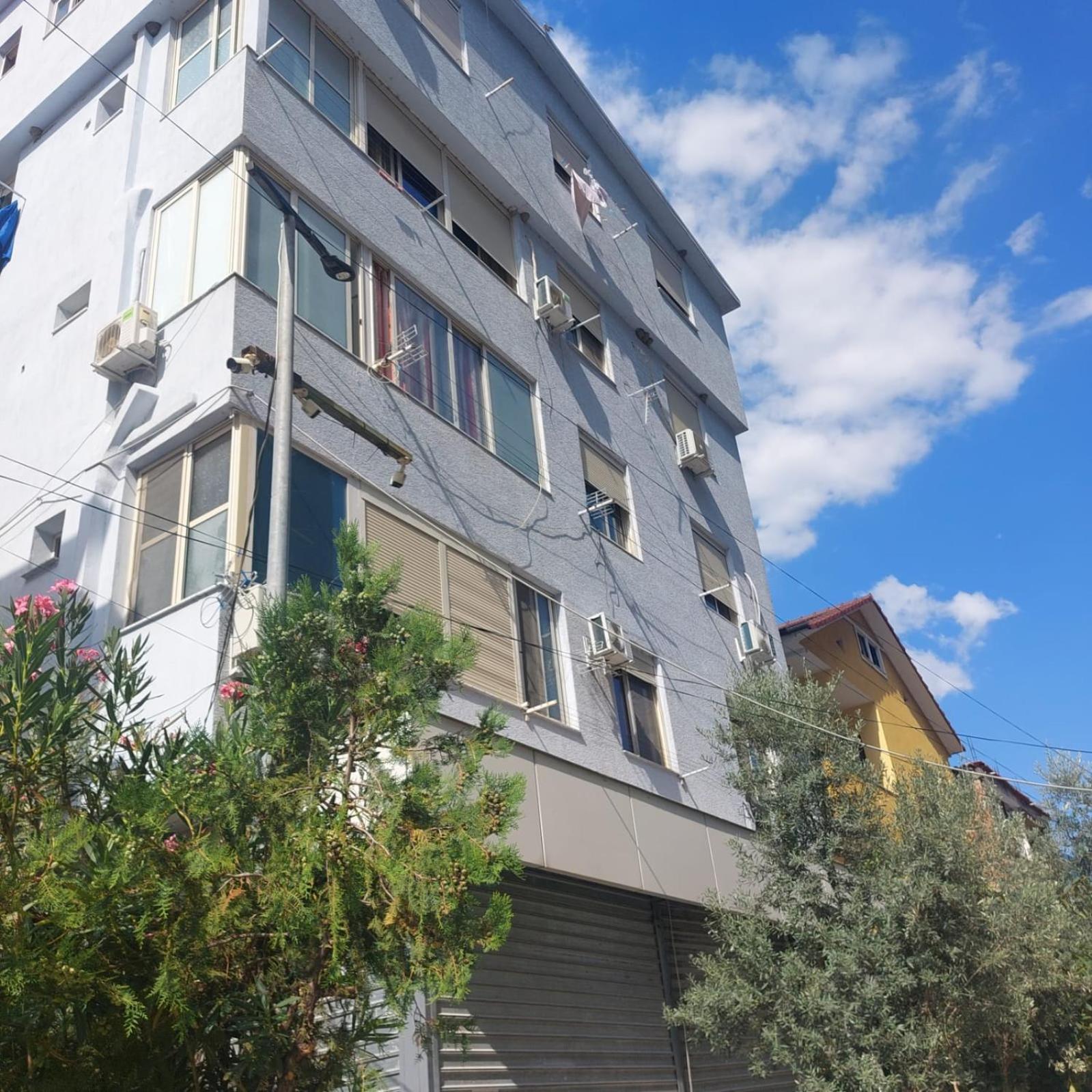 Lovely Apt.1-7 Tirana